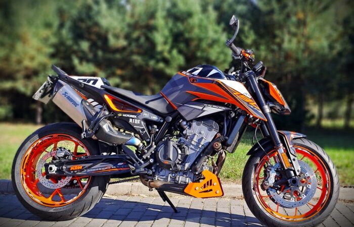 KTM Duke 790